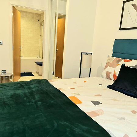 Exquisite Cosy 2-Bed Apartment In Salford Manchester Exterior foto